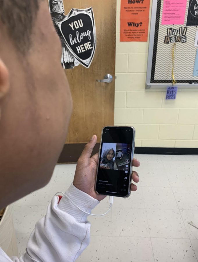 Senior Dylan Eastman Becomes Famous on Tiktok