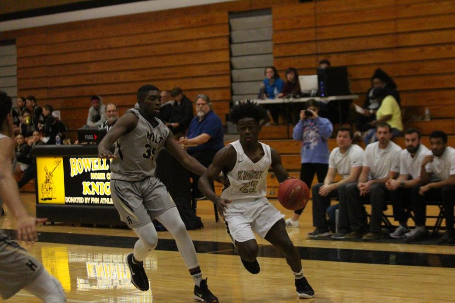 Boys' Basketball Returns to The Court and Prepares for the Season