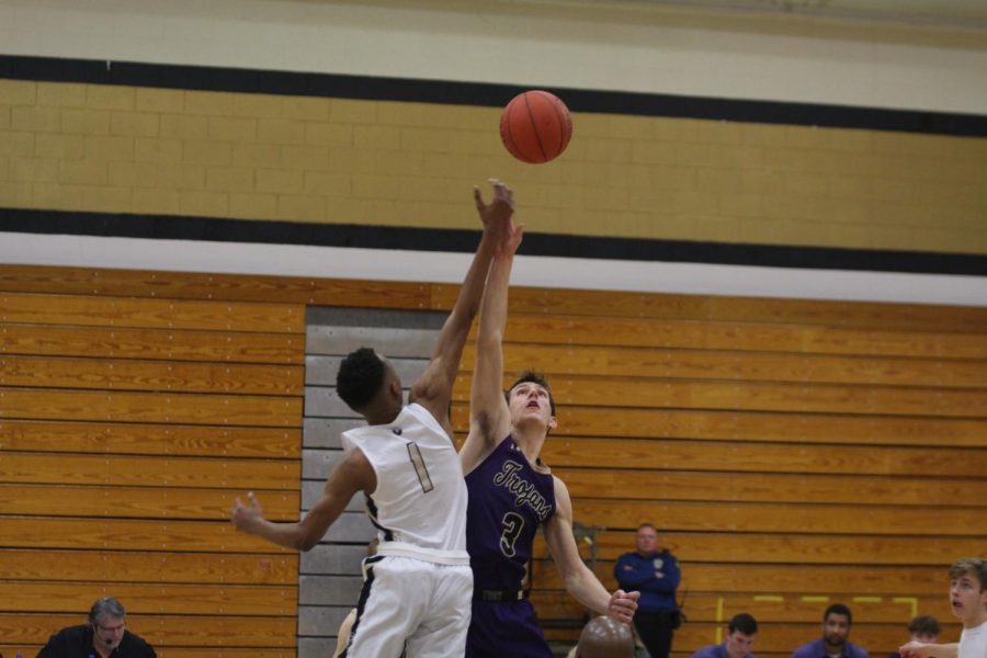 Varsity Boys Basketball Falls to Troy Buchanan [Photo Gallery]