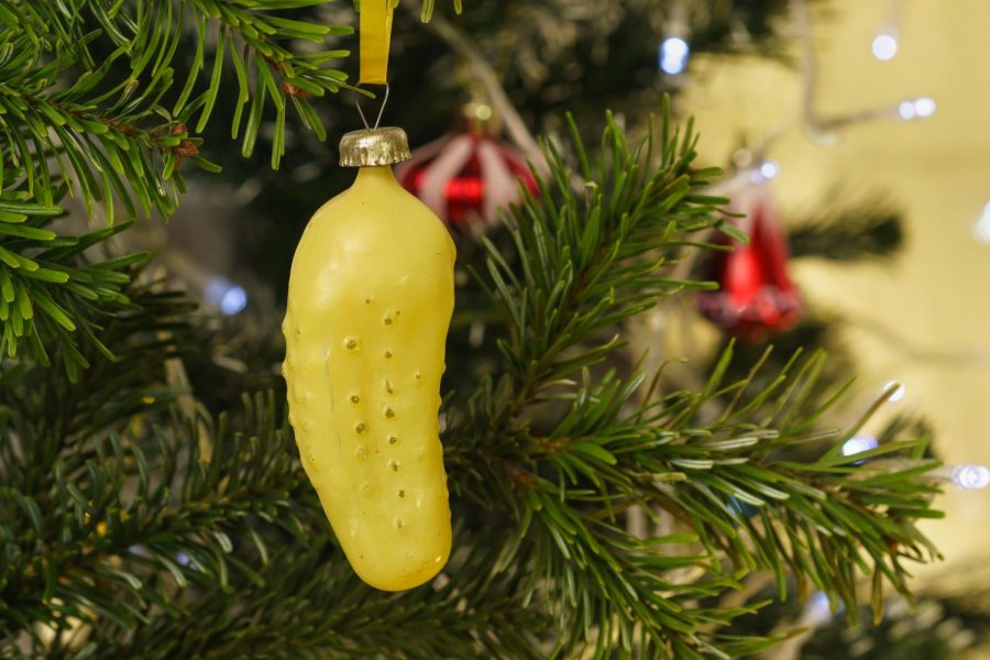 Senior Lorin Van-Thomas Hides Pickle in Christmas Tree as Family Tradition