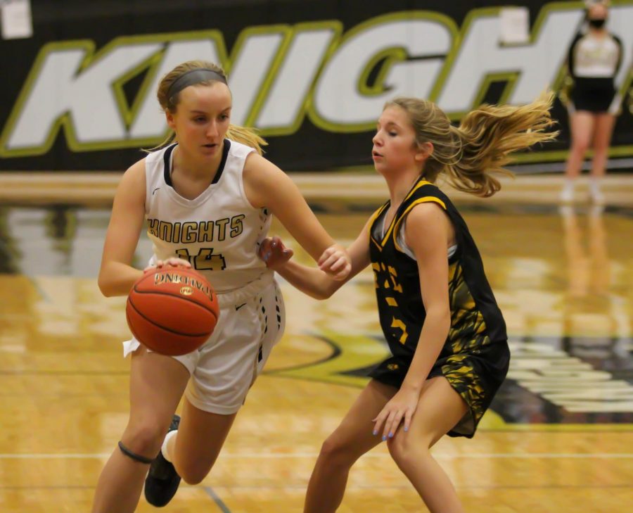 Girls Varsity Basketball Defeats Zumwalt East in a Runaway Game [Photo Gallery]