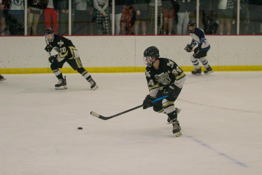 Varsity Hockey Finds a Devastating Defeat to FHC [Photo Gallery]