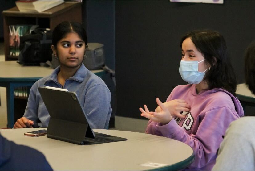 Riya Siddabattula and Jana Rawashdeh participate in the MSA meeting (Photo by Avery Witherbee)