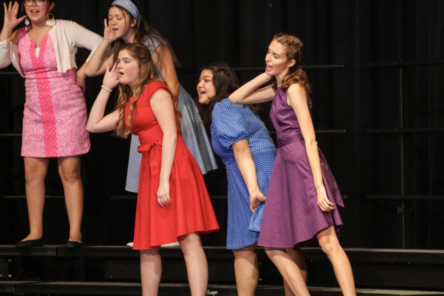 FHN's Choir Holds Their Annual Broadway Concert [Photo Gallery]