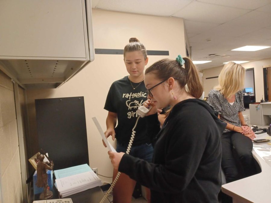 Clara Bonstead (left) and
Piper Orzel (right) speaks at the Morning Announcements.