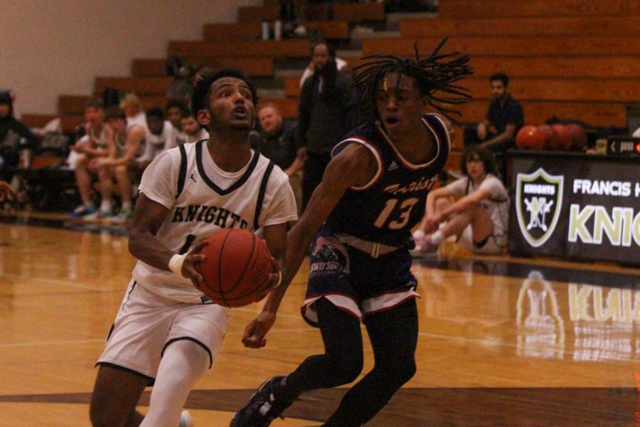 Boys Varsity Basketball Defeats Parkway South [Photo Gallery]