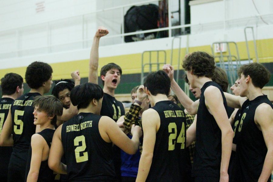 Varsity Boys Volleyball Wins Against Fort Zumwalt North [Photo Gallery]