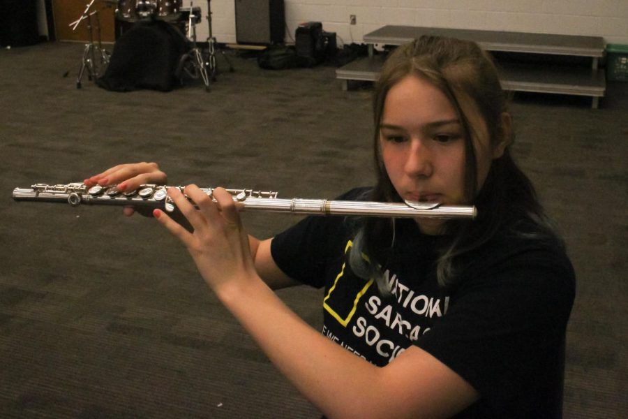 FHN's Concert Band Practices for Their Combined Concert [Photo Gallery]