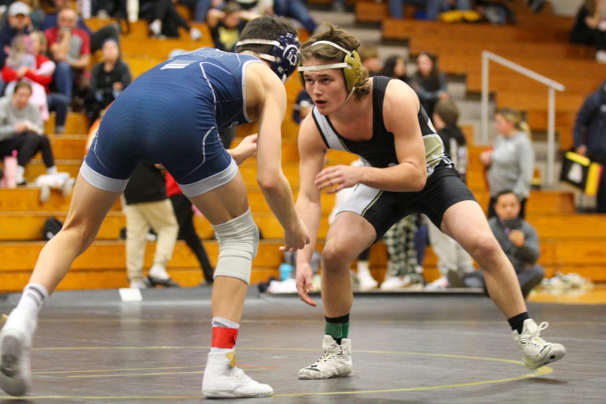 Varsity Wrestling Duals Against FHC [Photo Gallery]