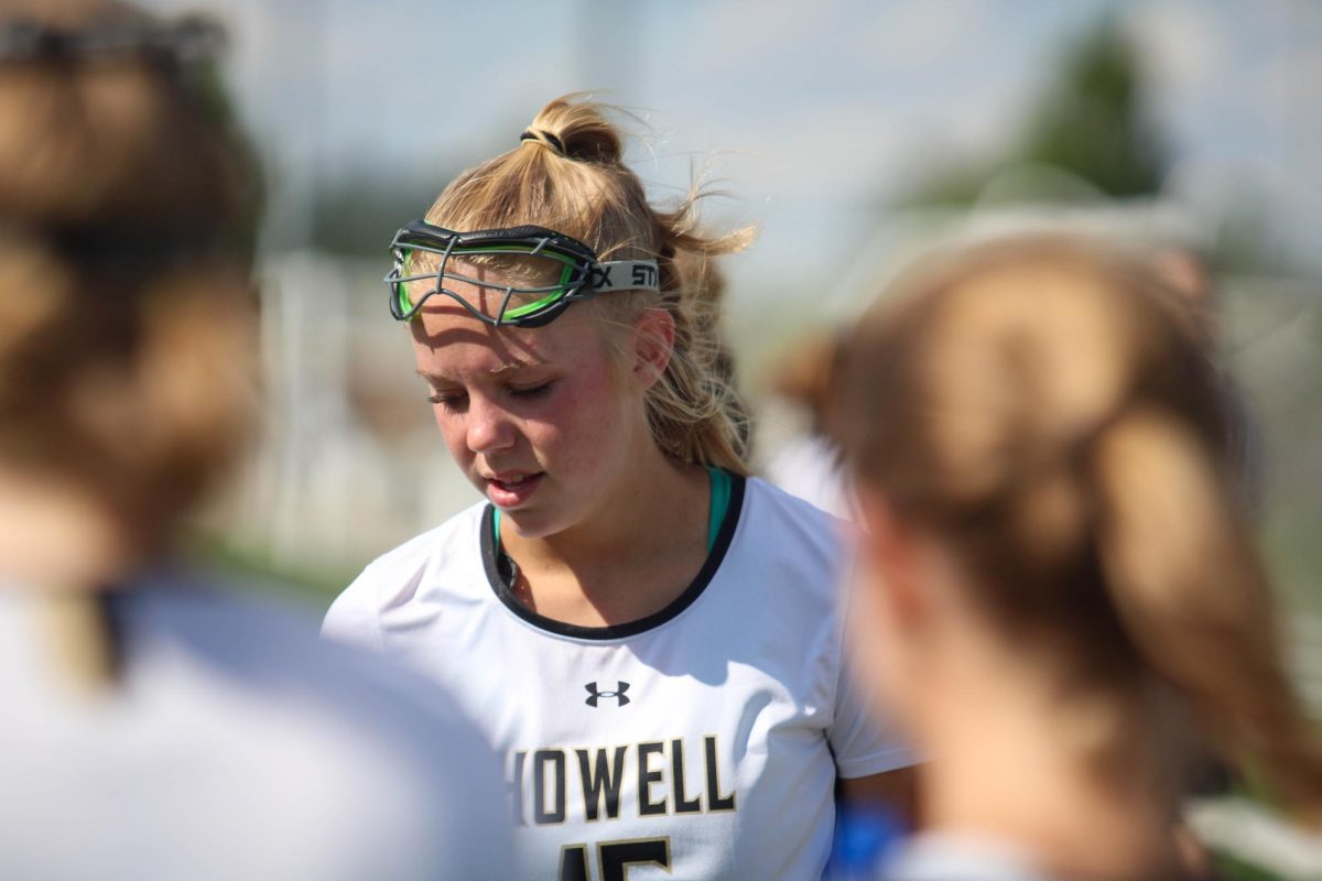 Varsity Girls Lacrosse Defeats Edwardsville on Senior Night [Photo Gallery]