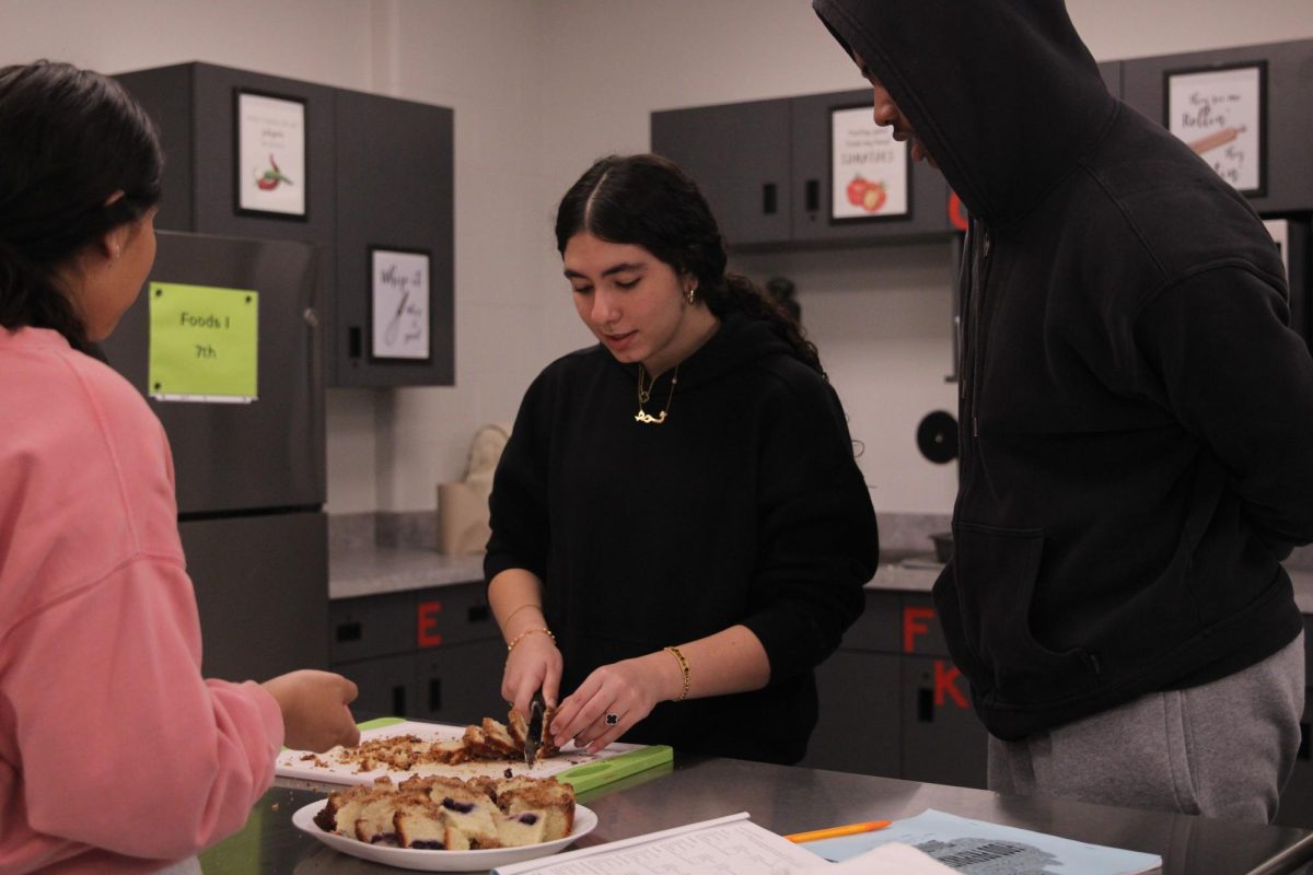 Foods One Class Makes a Variety of Bread [Photo Gallery]