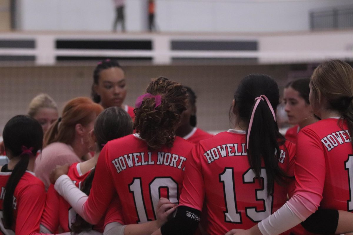 Varsity Volleyball Beats Troy [Photo Gallery]