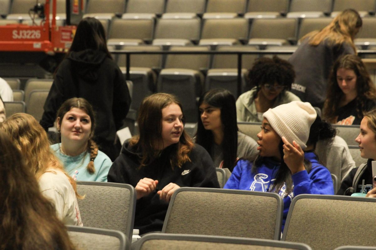 Student Council Holds a Meeting over Future Plans [Photo Gallery]