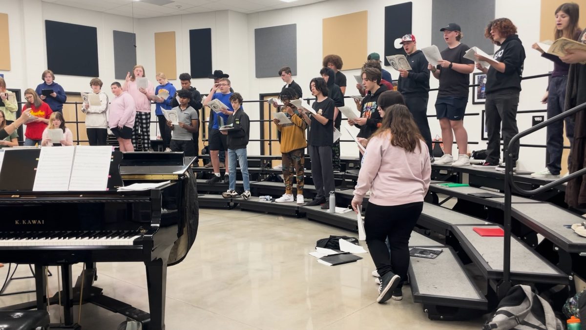 Concert Choir Prepares for the Annual Veteran’s Day Assembly