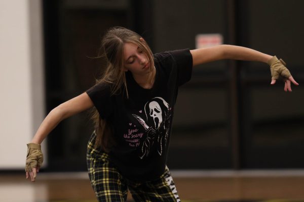 FHN Winter Guard Practices For Upcoming Show [Photo Gallery]