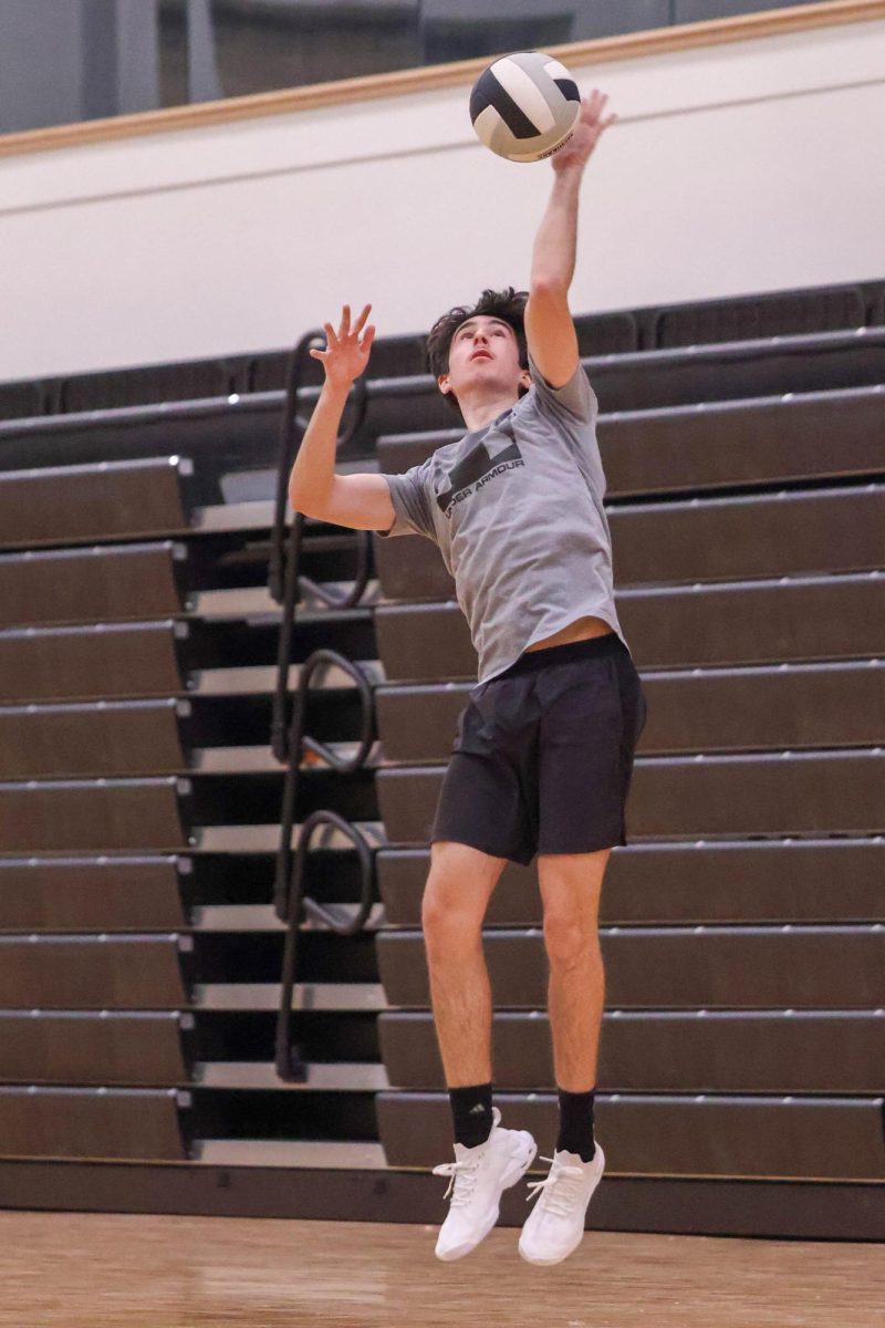 Boys Volleyball Takes On Day 3 Of Tryouts [Photo Gallery]