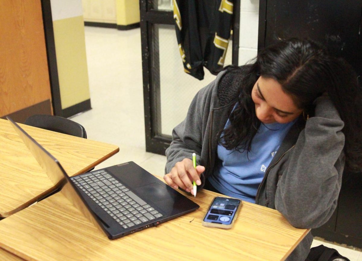On Jan. 5, 2024, Matthew Havermale’s AP human geography class studies for the upcoming final.