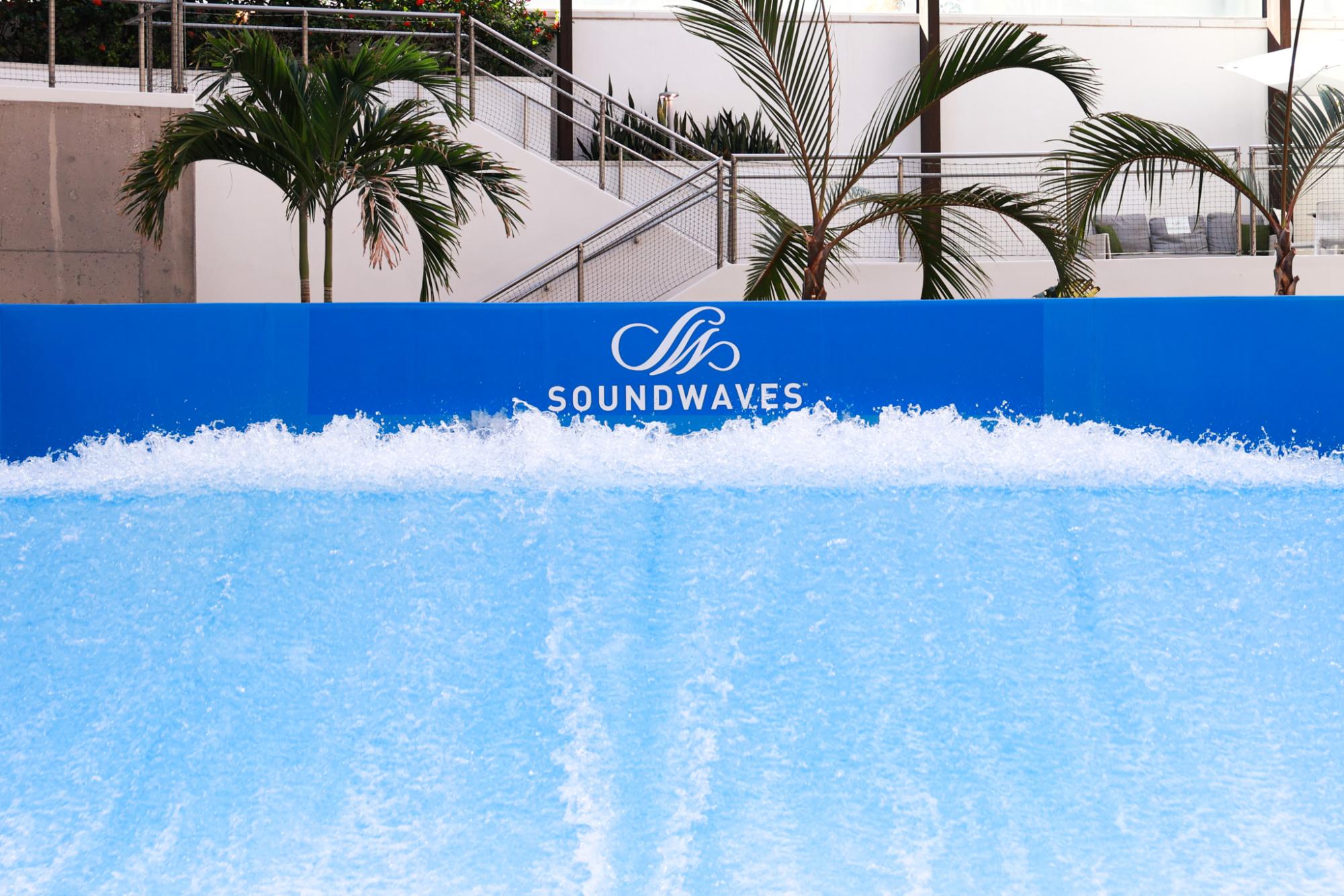 SoundWaves “Crowd Surfer” runs at Gaylord Opryland Hotel. SoundWaves is an indoor and seasonal outdoor waterpark for all guests to enjoy. SoundWaves features many water related attractions such as waterslides, kid friendly activities and a lazy river.