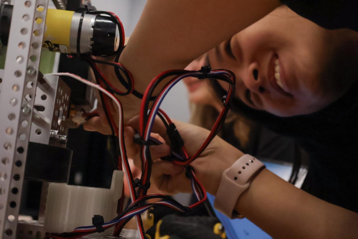 Robotics Team Meets to Prepare Before the Next Competition [Photo Gallery]