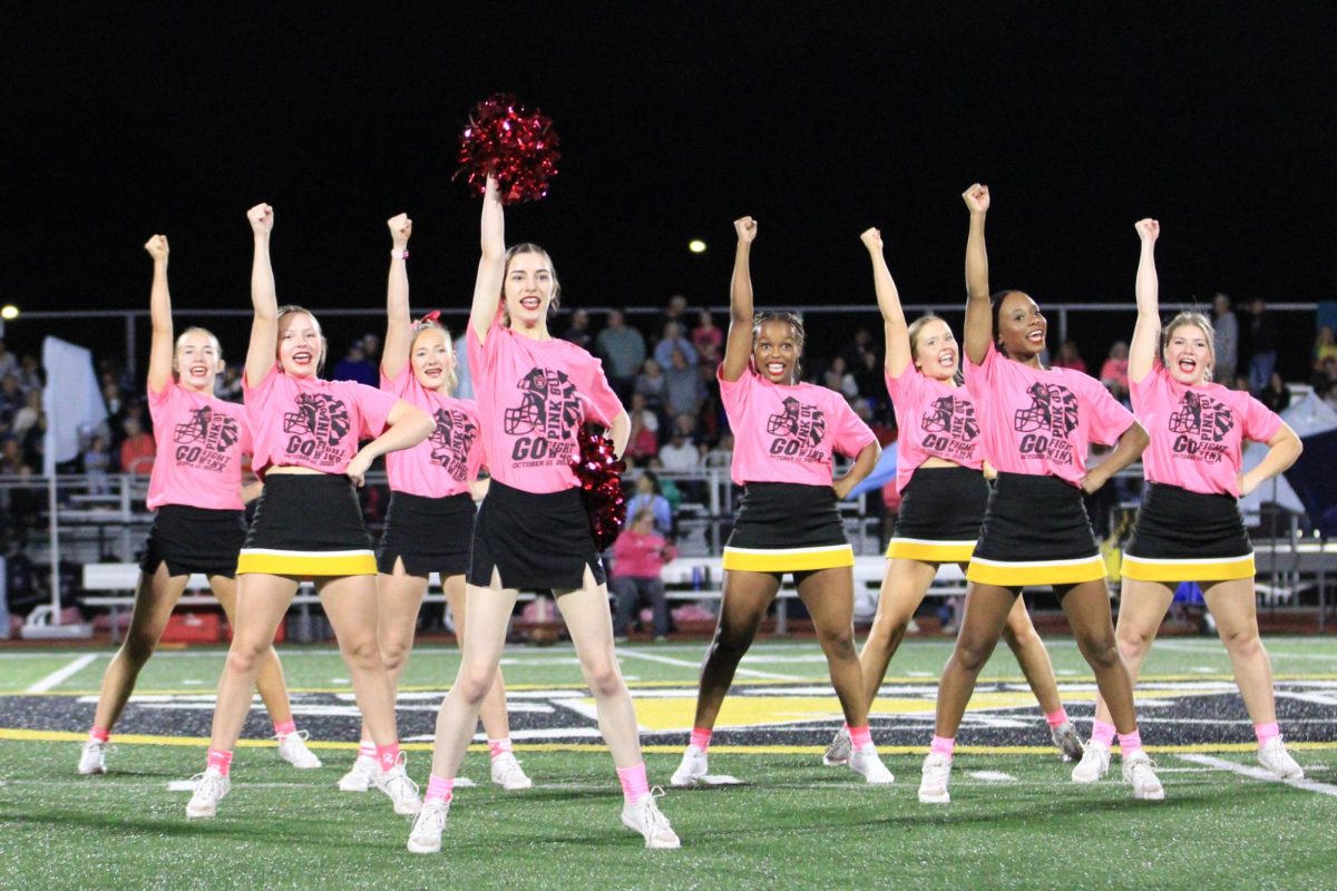 20251010_Varsity_Football_Kmort-26