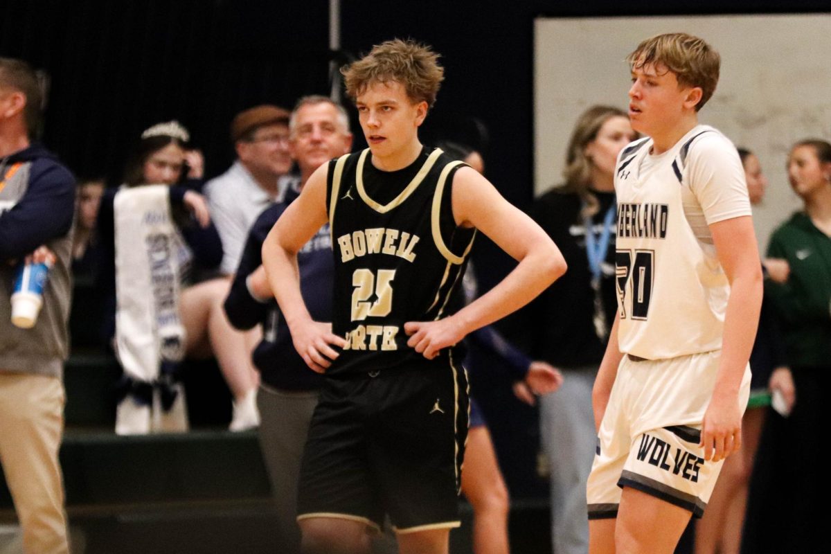 Varsity Boys Basketball Faces Timberland [Photo Gallery]
