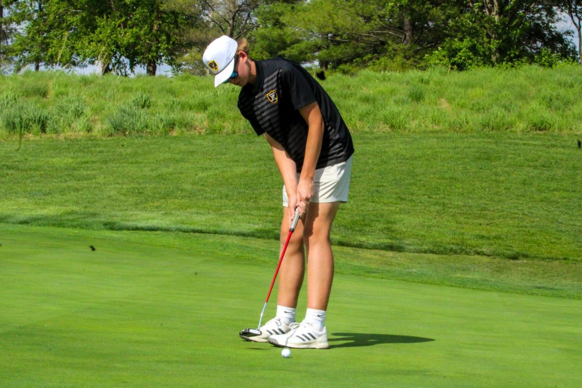 Varsity Boys Golf Loses to Liberty [Photo Gallery]