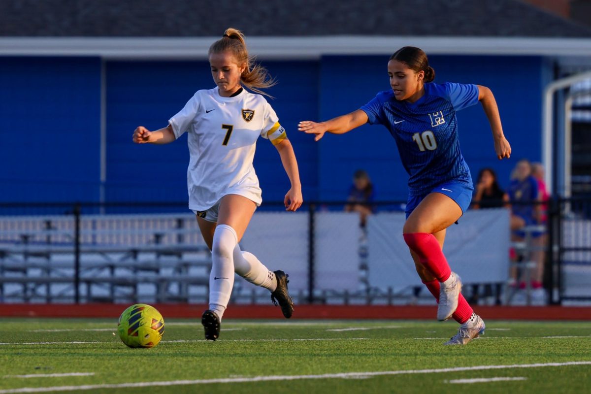 Varsity Girls Soccer Wins Against Howell High Vikings [Photo Gallery]