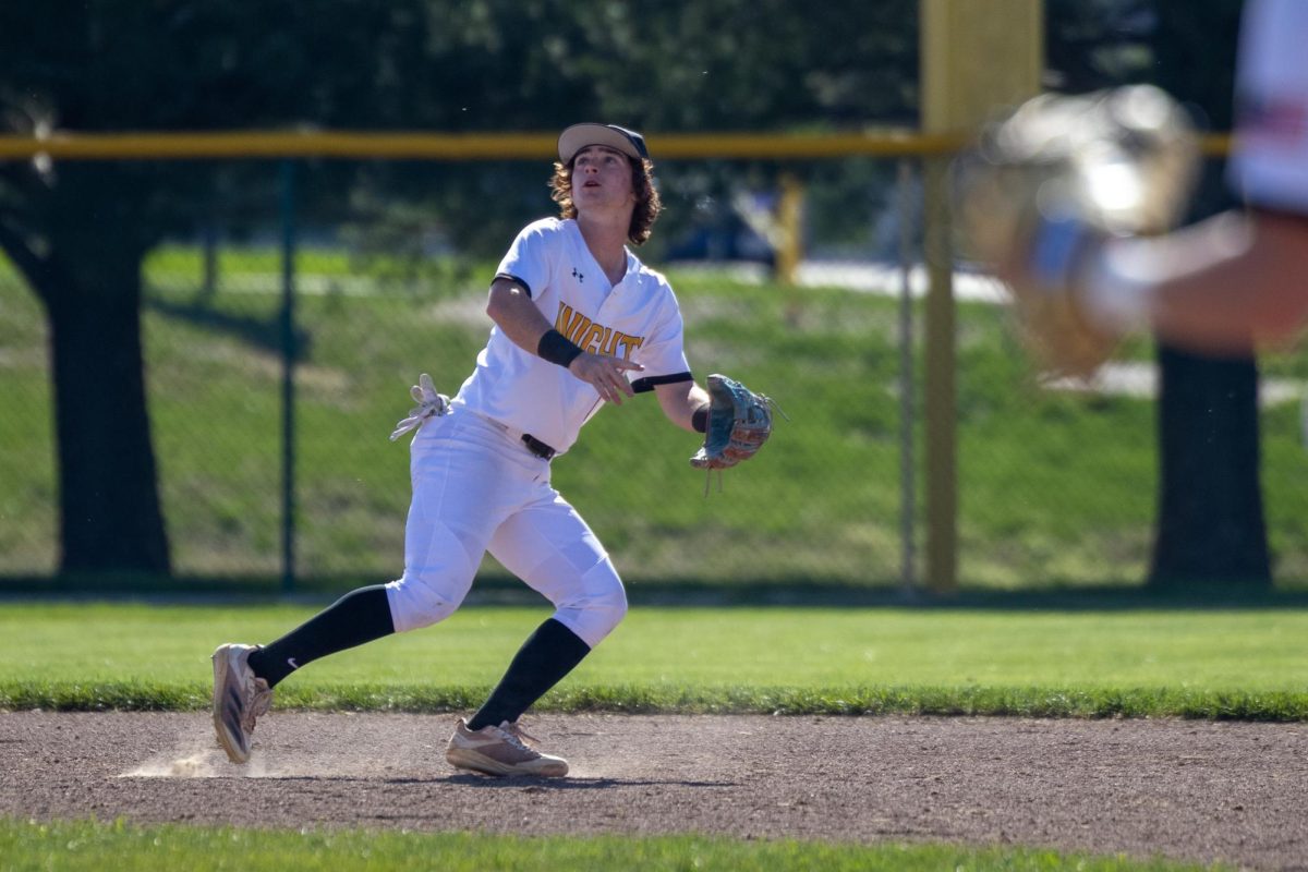 Varsity Boys Baseball Takes Down Liberty [Photo Gallery]